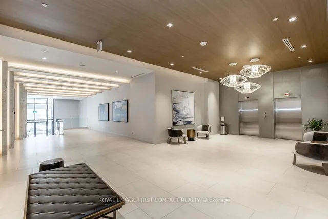 Additional image 4 of 4208 Dundas St Unit 606