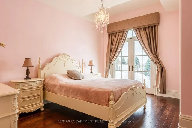 Additional image 24 of 2594 Bluffs Way