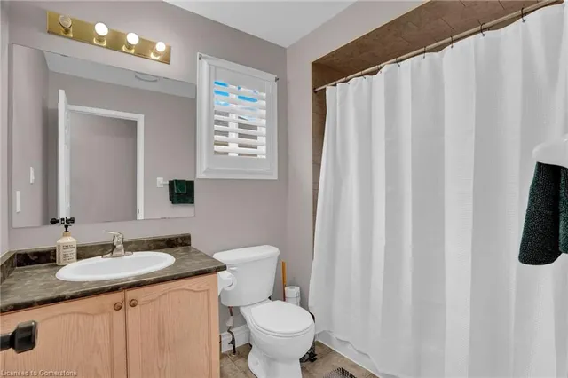 Additional image 3 of 8 Meadow Wood Cres