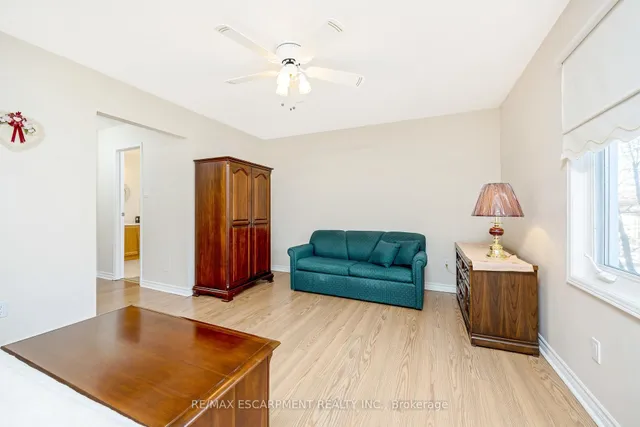 Additional image 21 of 2021 Sixth Line Unit 56