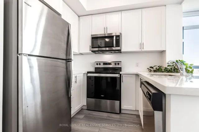 Additional image 9 of 450 Dundas St Unit 702