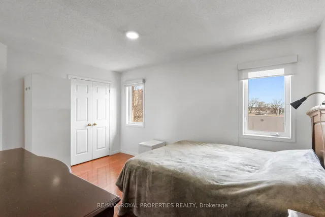 Additional image 22 of 17 Touchstone Dr