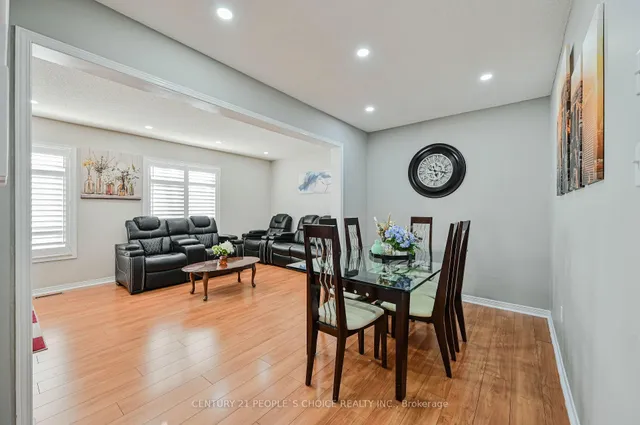 Additional image 10 of 4 Domenico Cres