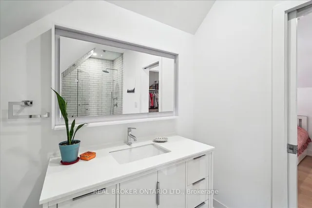 Additional image 23 of 43 Vanevery St