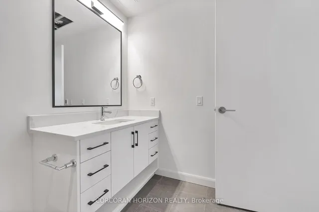 Additional image 16 of 741 King St Unit 202