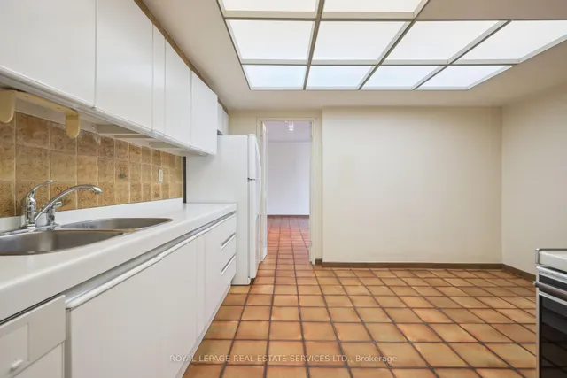 Additional image 3 of 2045 Lake Shore Blvd Unit 4106