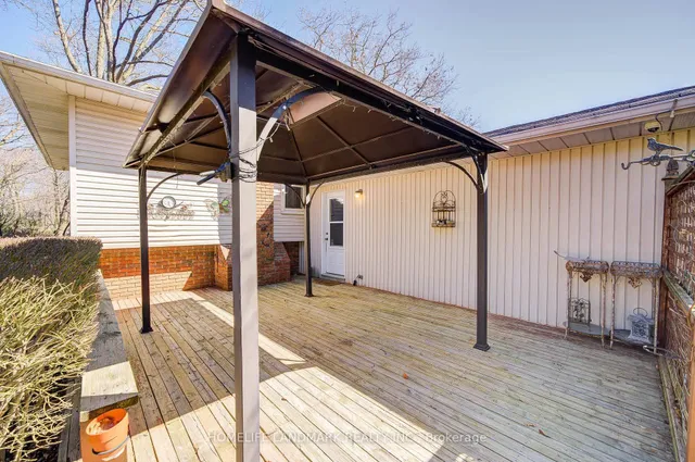 Additional image 46 of 2165 Dunedin Rd