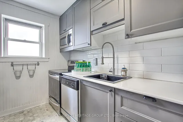 Additional image 10 of 2418 New St Unit 8