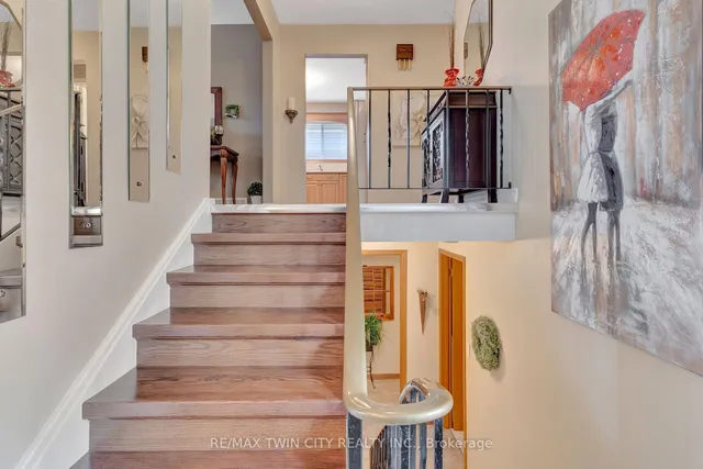 Additional image 6 of 158 Martinglen Cres