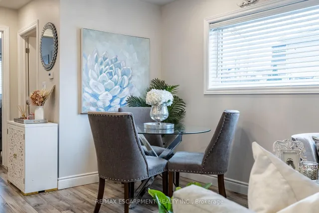 Additional image 10 of 925 Garth St