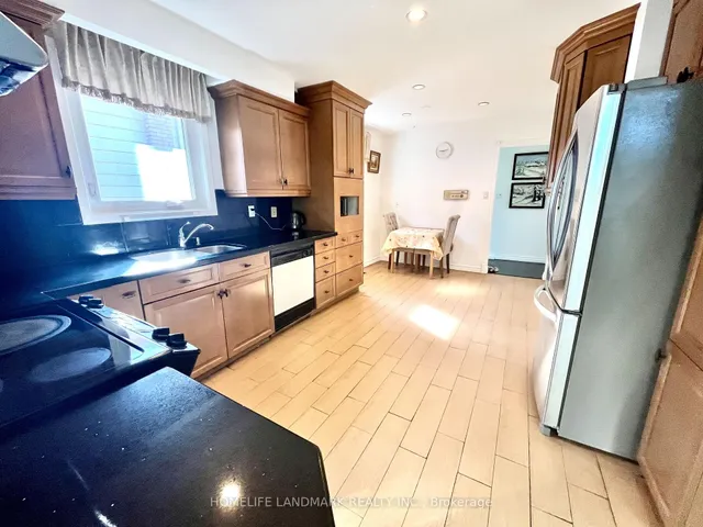 Additional image 9 of 89 Baroness Cres