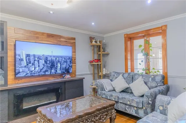 Additional image 42 of 24 Goldwin Ave