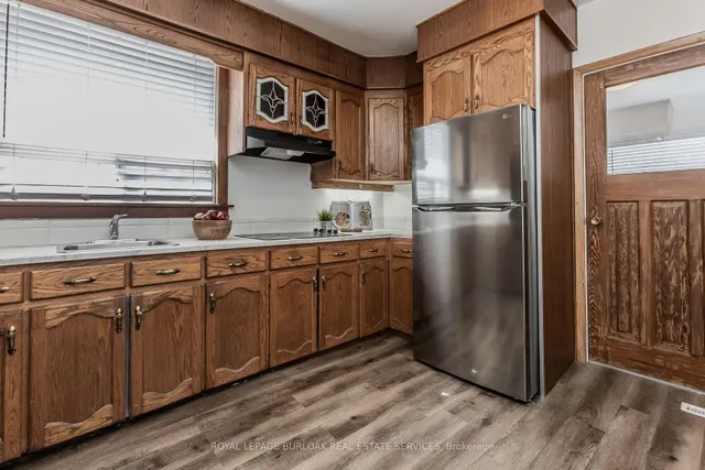 Additional image 10 of 708 West 5th St