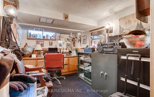 Additional image 31 of 261 Johnston Ave