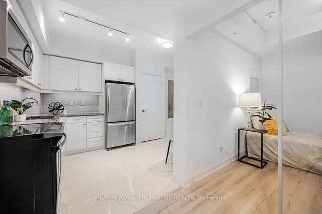 Additional image 12 of 621 Sheppard Ave Unit 303