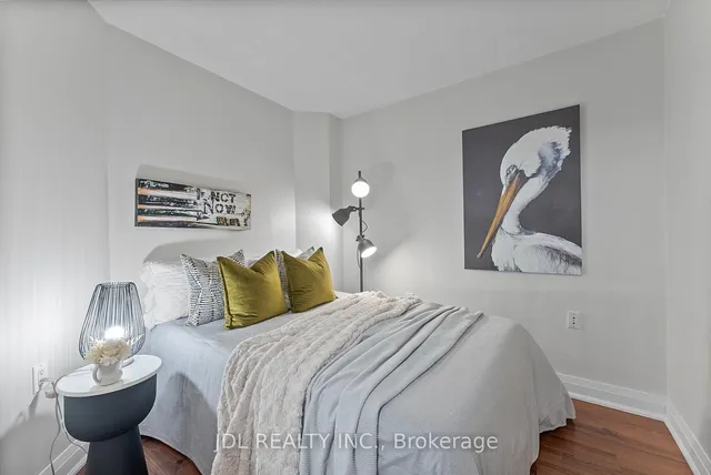 Additional image 42 of 35 Finch Ave Unit 605