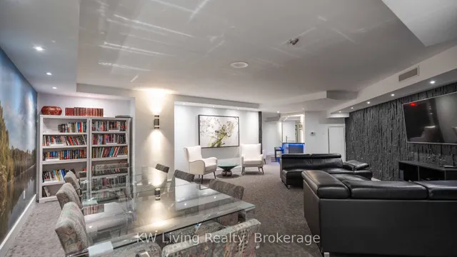 Additional image 28 of 33 University Ave Unit 1505