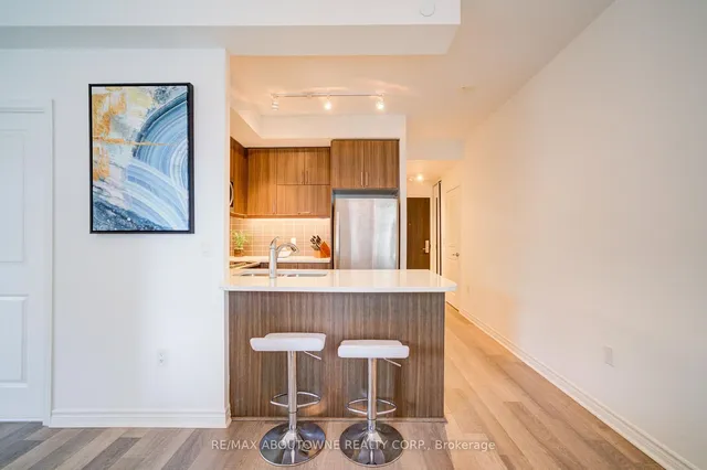 39 Annie Craig Dr Unit 305