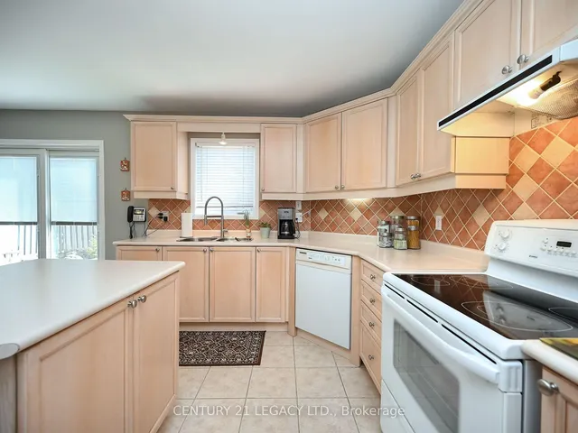 Additional image 15 of 32 Bluewater Cres