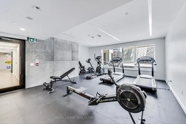 Additional image 15 of 71 Simcoe St Unit 1005