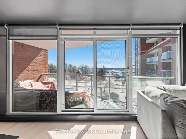 Additional image 15 of 550 Queens Quay Unit 412