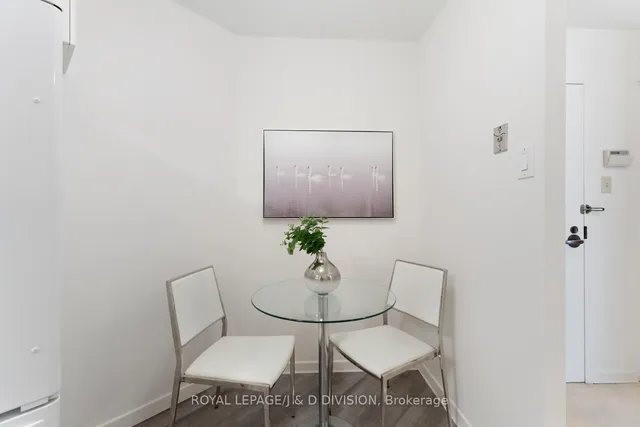 Additional image 7 of 25 Maitland St Unit 1708