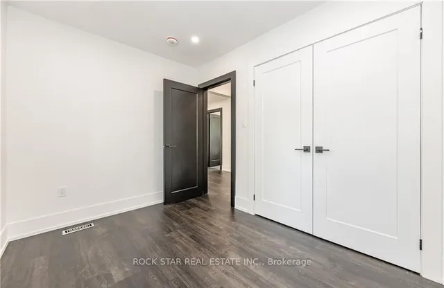 Additional image 13 of 694 Upper Ottawa St