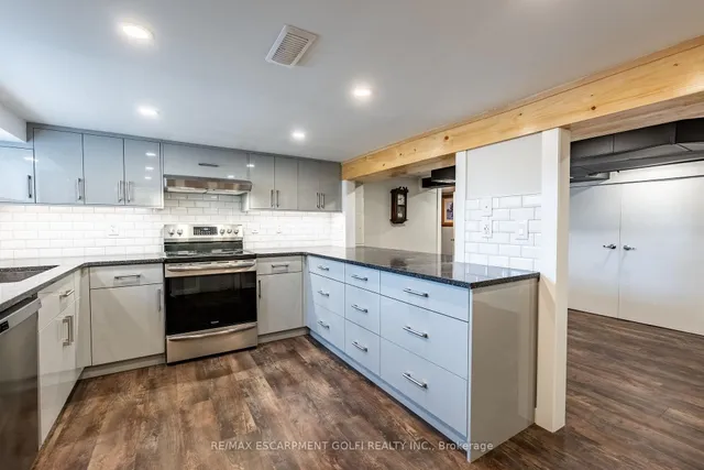 Additional image 27 of 119 King St