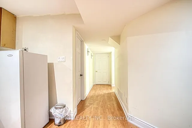 Additional image 38 of 3 Xavier Crt