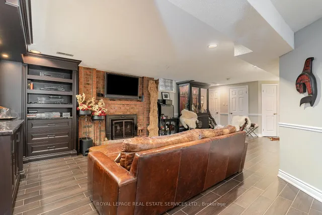 Additional image 36 of 25 Vancho Cres
