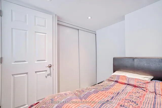 Additional image 19 of 85 East Liberty St Unit TH77B