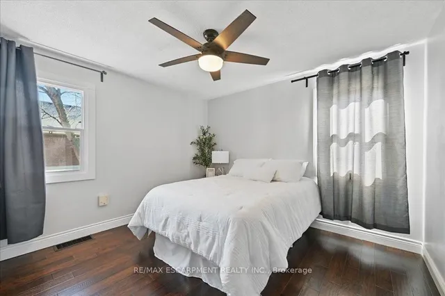 Additional image 18 of 433 East 38th St