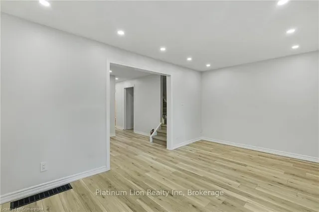 Additional image 14 of 1420 Garth St Unit 5