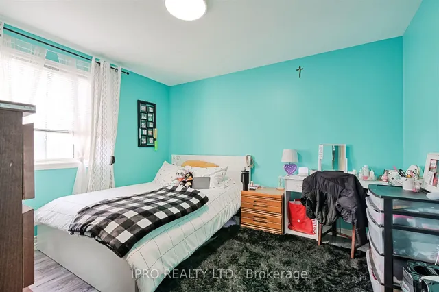 Additional image 20 of 657 Evans Ave