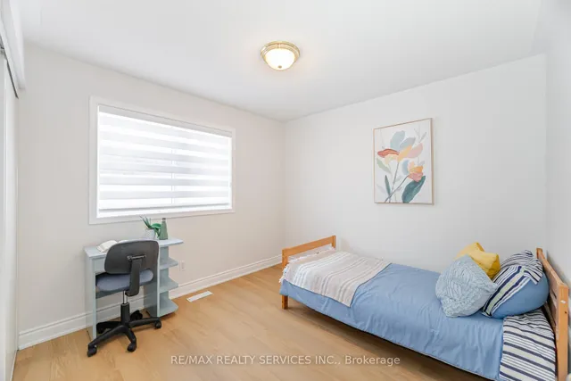 Additional image 32 of 17 Springhurst Ave