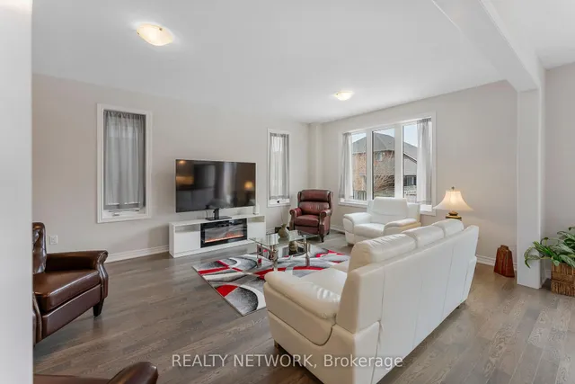 Additional image 10 of 107 Starfire Cres