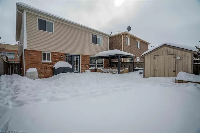 Additional image 42 of 212 Bradley Ave