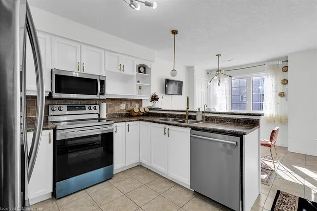 Additional image 11 of 50 Howe Dr Unit 17B