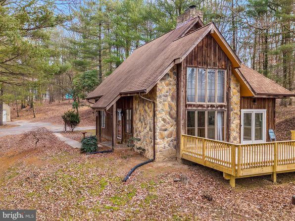 Primary image of 7407 Woodville Rd, Mount Airy, MD 21771