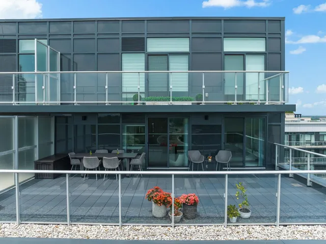 Additional image 30 of 621 Sheppard Ave Unit TPH02