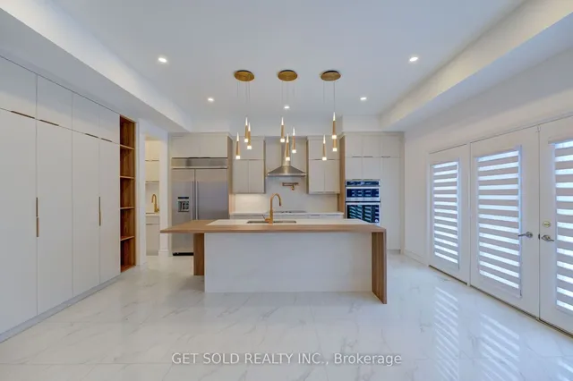 Additional image 11 of 166 Concession St