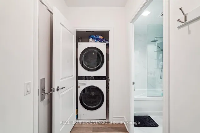 Additional image 11 of 80 Marine Parade Dr Unit 2509