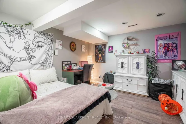 Additional image 36 of 9 Beachgrove Cres