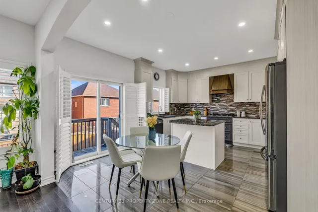 Additional image 16 of 8 Young Garden Cres