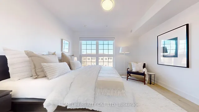 Additional image 26 of 1072 Lansdowne Ave