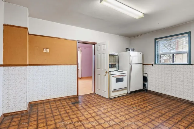 Additional image 18 of 330 Gilmour Ave