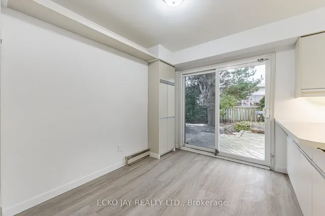 Additional image 10 of 11 Tofino Cres