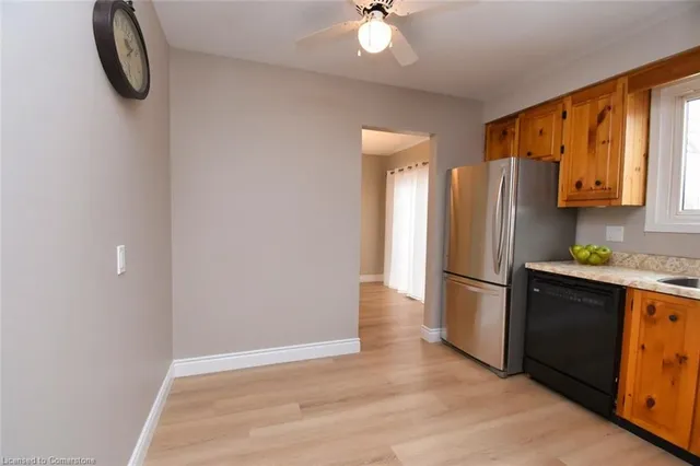 Additional image 14 of 127 Britten Close
