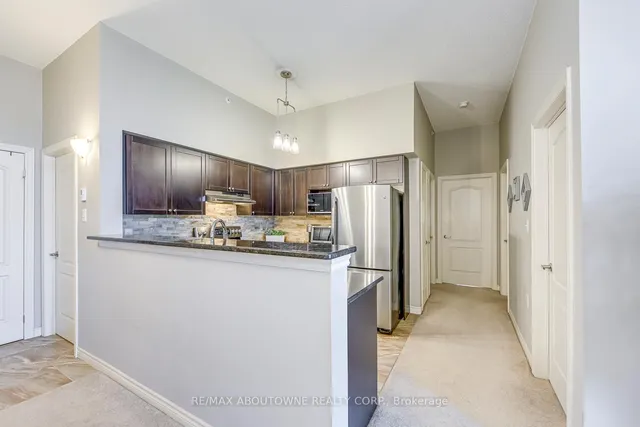 Additional image 17 of 1470 Main St Unit 401