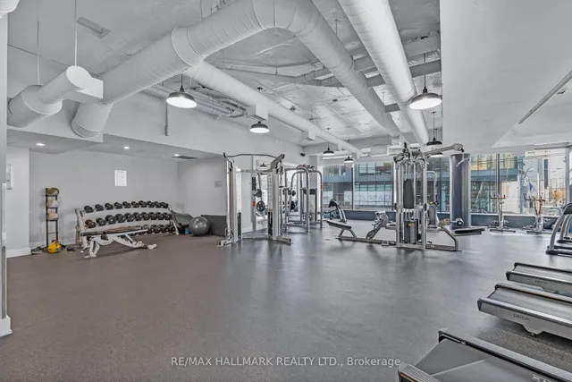 Additional image 19 of 169 Fort York Blvd Unit 913